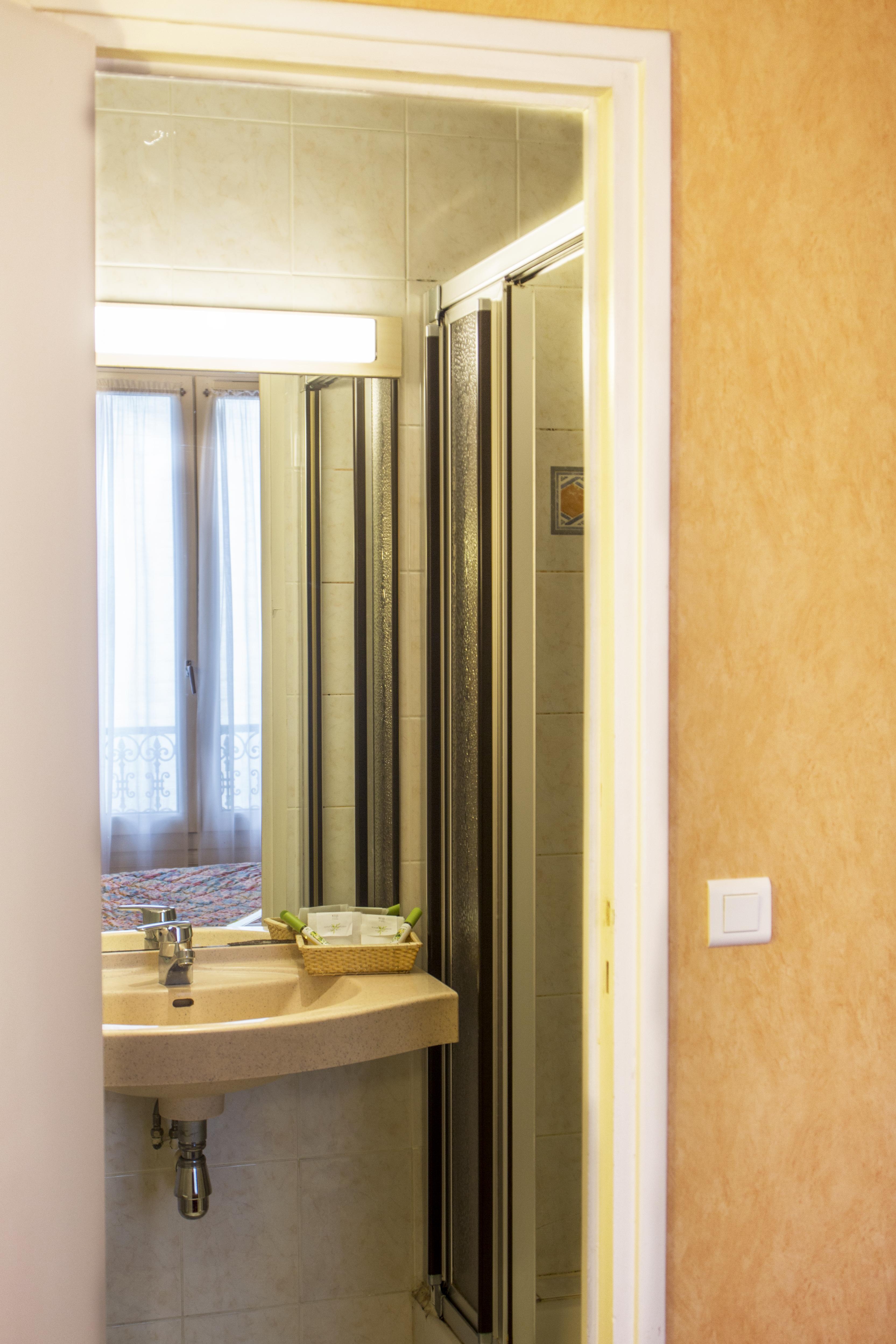 Hotel Terminus Montparnasse Paris Dış mekan fotoğraf