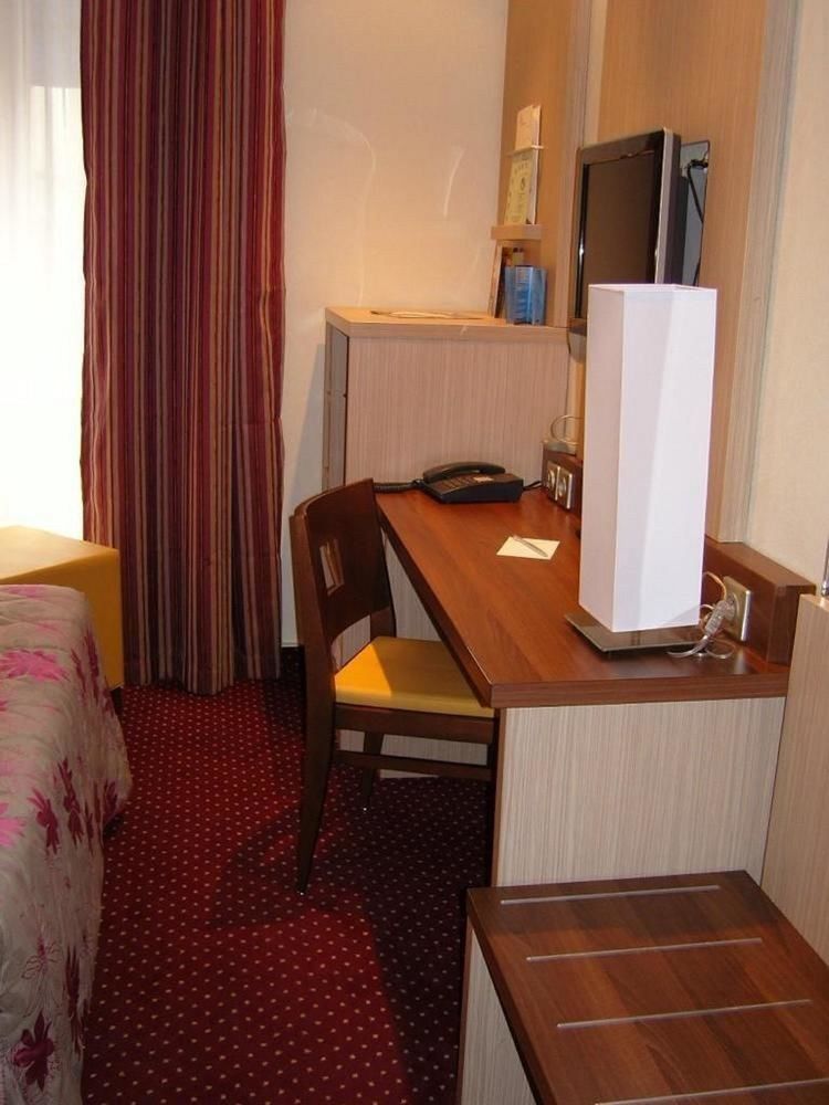Hotel Terminus Montparnasse Paris Dış mekan fotoğraf