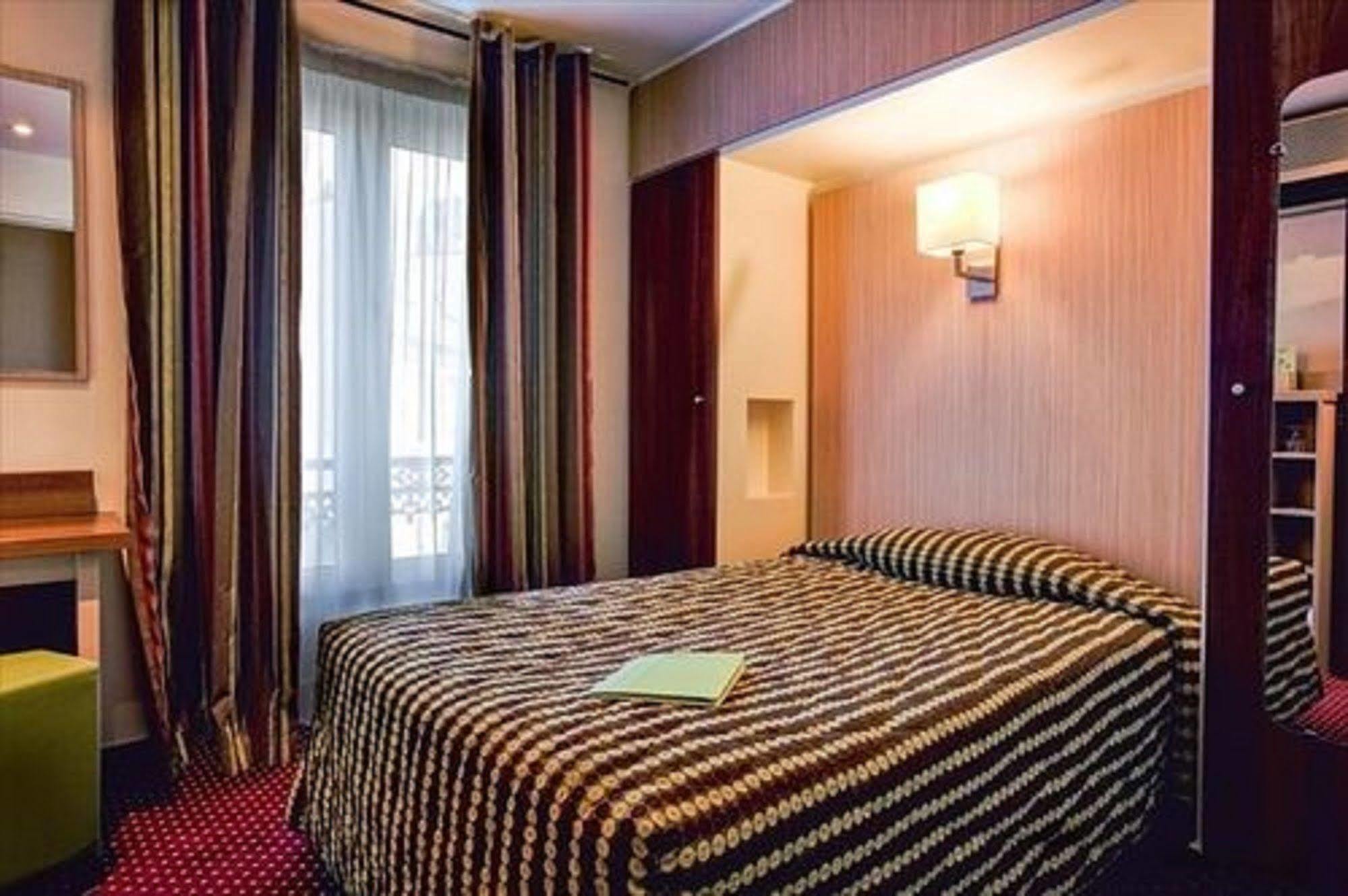 Hotel Terminus Montparnasse Paris Dış mekan fotoğraf