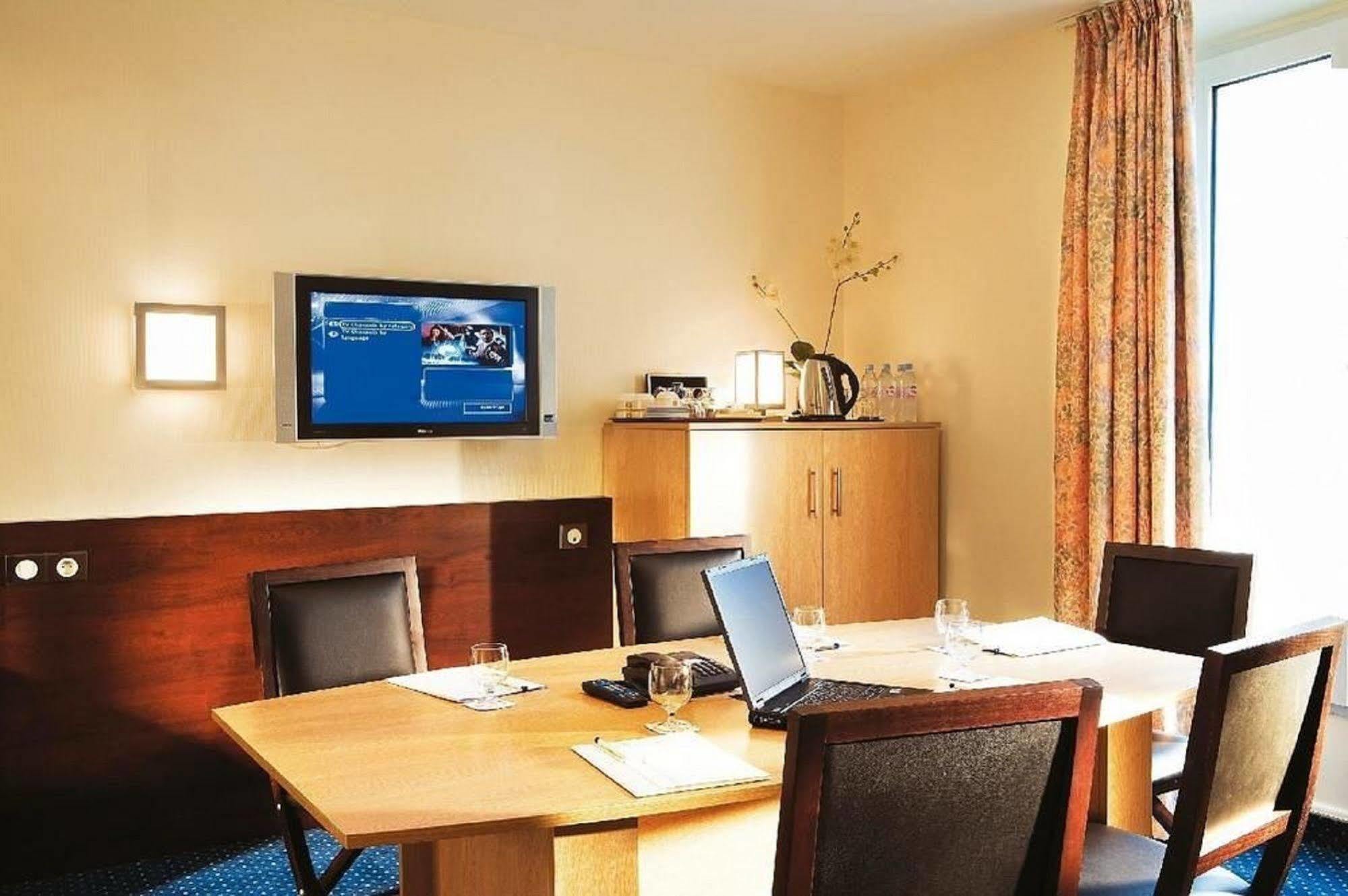 Hotel Terminus Montparnasse Paris Dış mekan fotoğraf